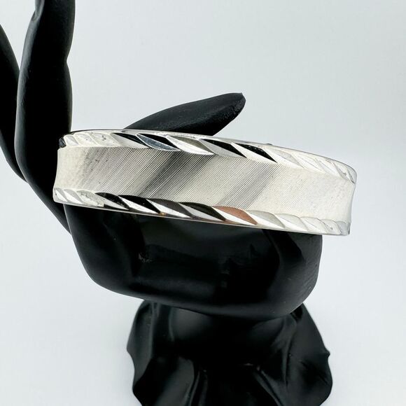 Vintage Silver-Tone Etched Cuff Bracelet Minimalist Modern Southwestern Retro - Picture 1 of 7